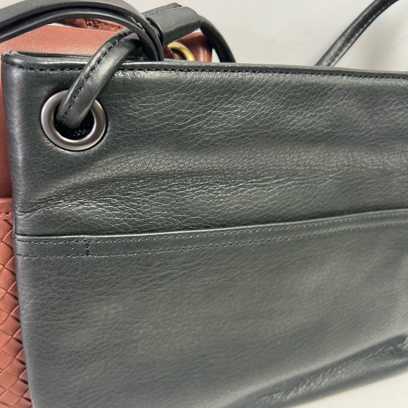 - Bag - Picture 2 of 4